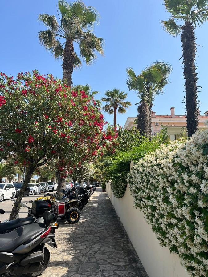 Bella Alba Apartment On The Beach Алба Адриатика Екстериор снимка
