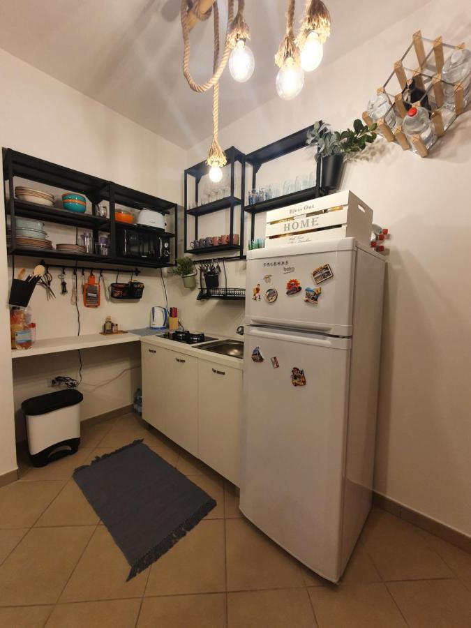 Bella Alba Apartment On The Beach Алба Адриатика Екстериор снимка