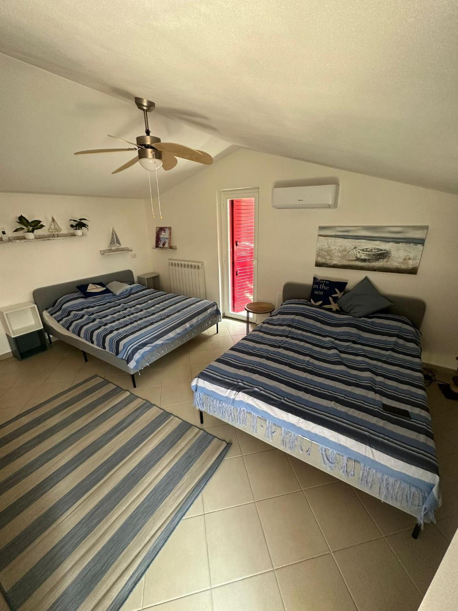 Bella Alba Apartment On The Beach Алба Адриатика Екстериор снимка